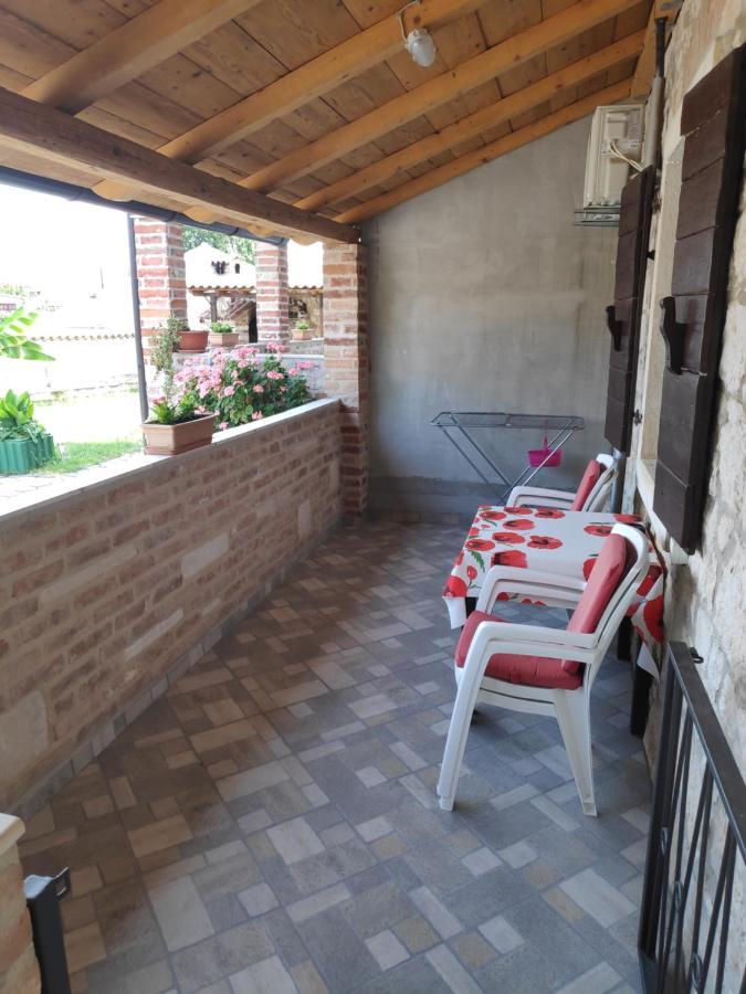 Apartmani Memic 100 M Do Plaze, Apartments Memic Only 100M From Beach 포레치 외부 사진